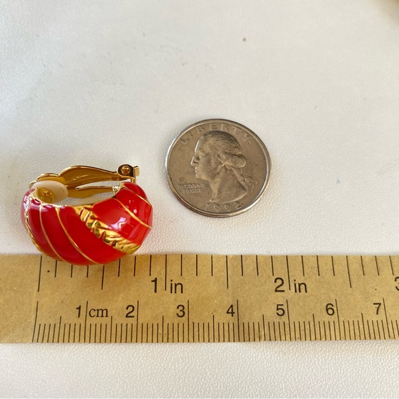 Vintage QVC Joan Rivers Classics Collection “Nautical J Hoop” Red Clip Earrings - Picture 5 of 5
